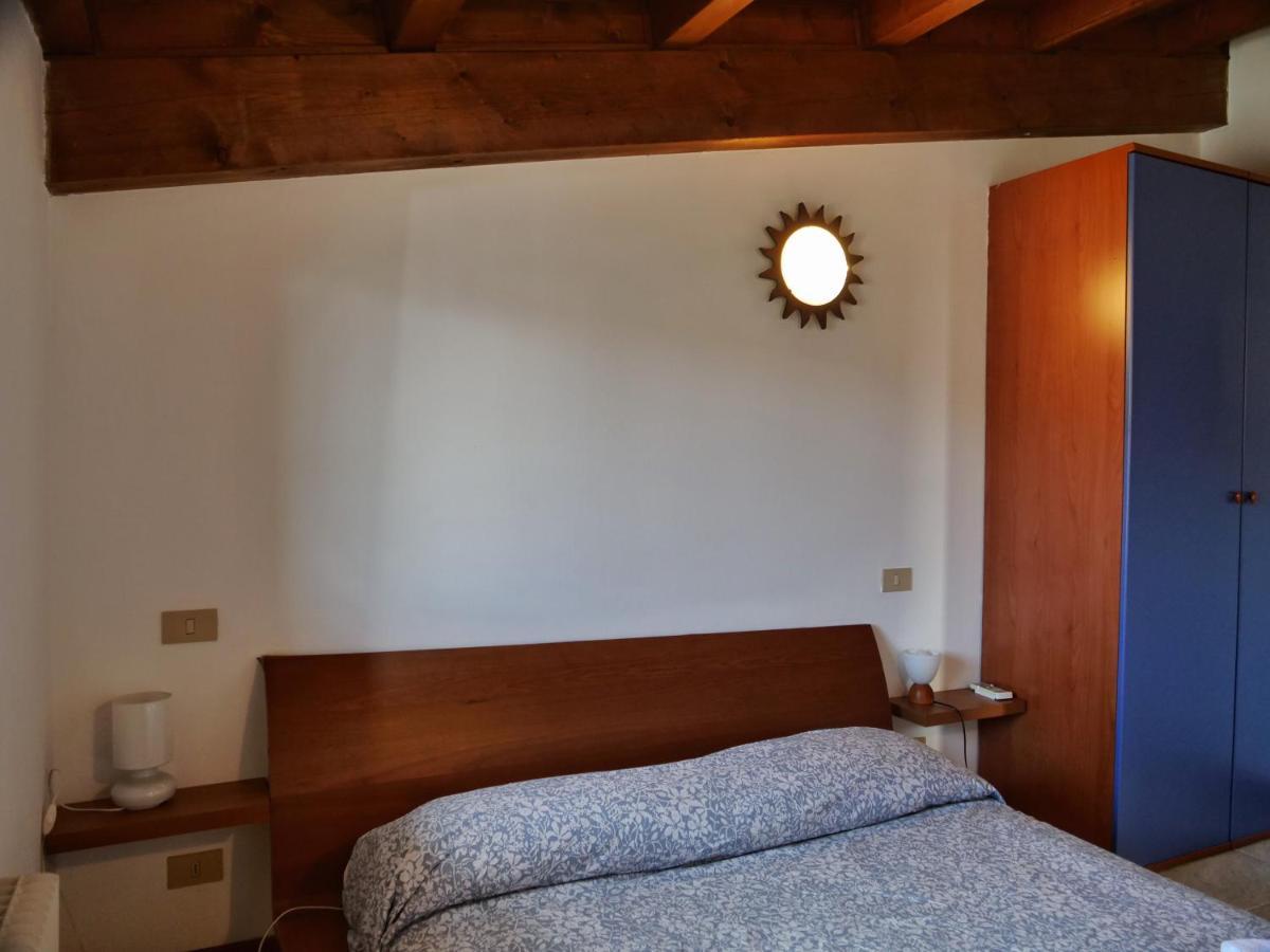 Lounge Del Duca, Centralissimo Bicamere Su Due Livelli - Posto Auto A Richesta Grado Bagian luar foto