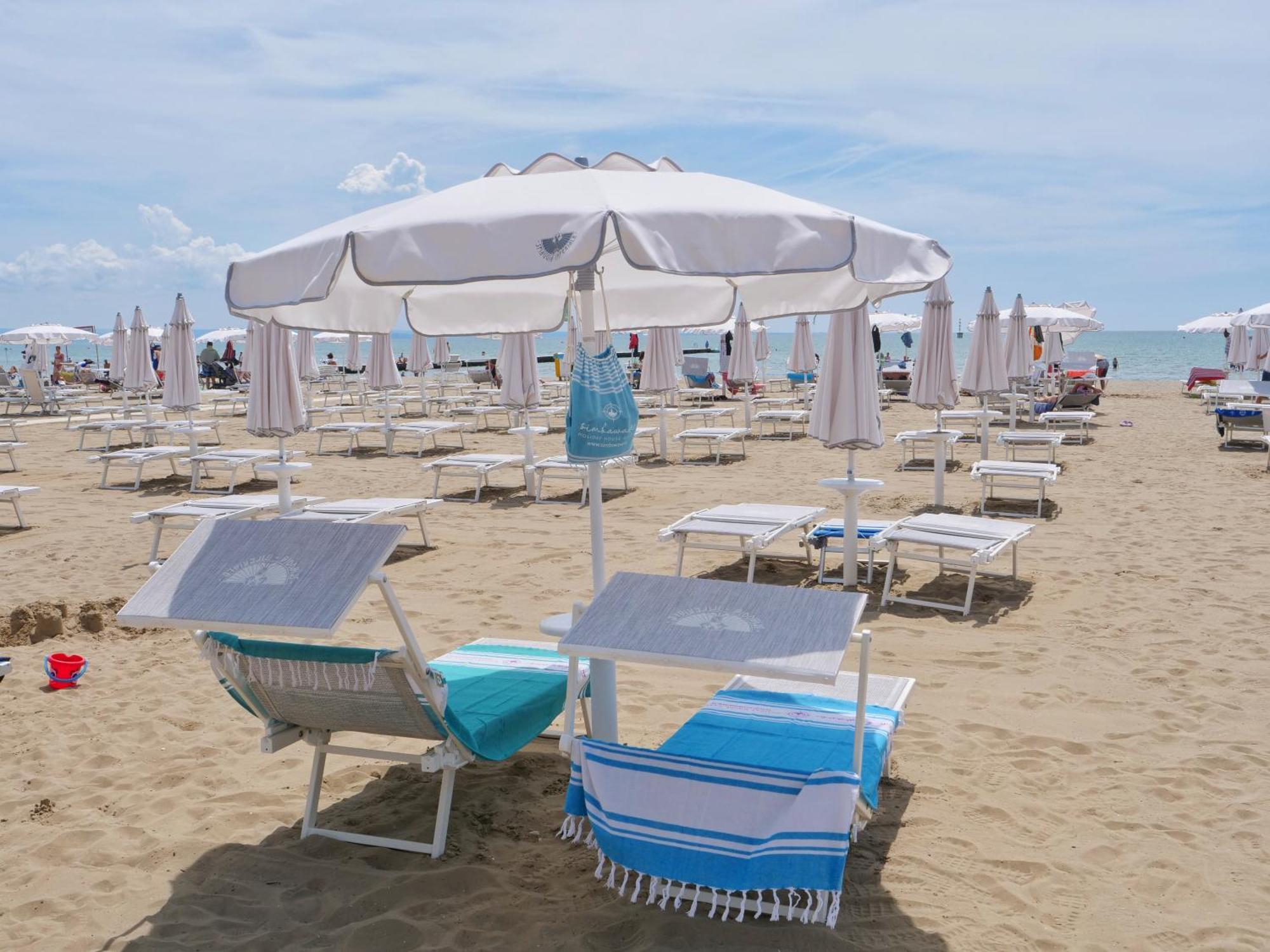 Lounge Del Duca, Centralissimo Bicamere Su Due Livelli - Posto Auto A Richesta Grado Bagian luar foto